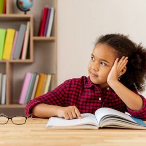 Educação Infantil: Descobrindo o universo da escrita.
